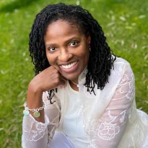 Dr. Michelle Cromwell headshot